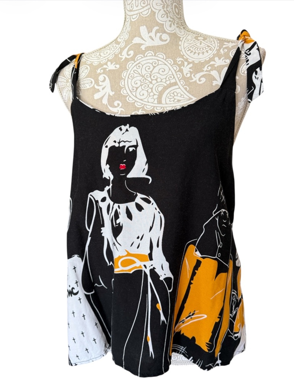 Chic flowy tank